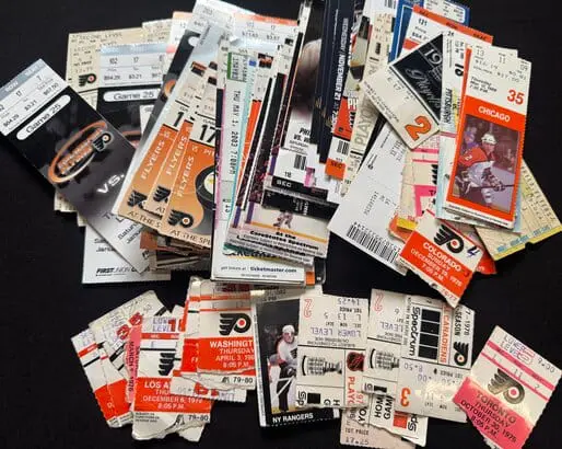 Hockey ticket stubs buyer Hockey ticket stubs buyer